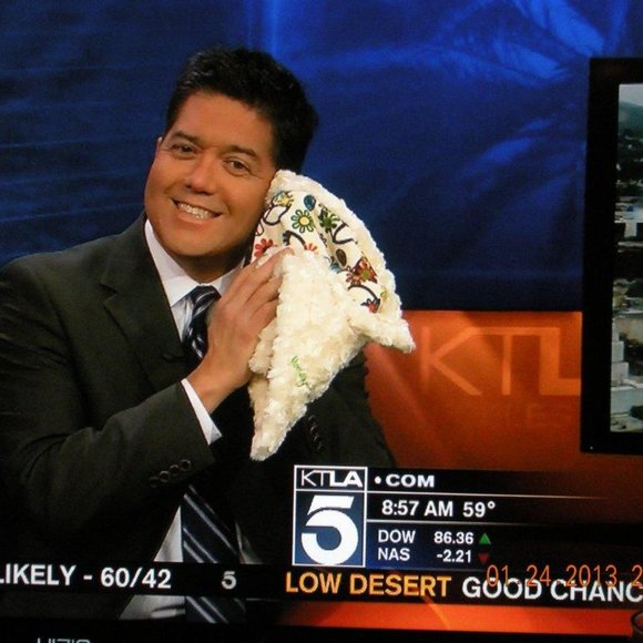 Baby Bonding Blanket - Picture 11 of 17